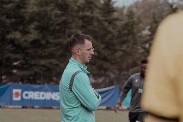 Liridon Leci shkarkohet nga pozita e trajnerit te Liria?