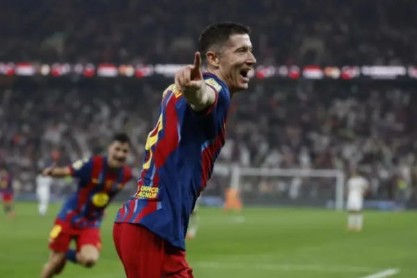 Alvarez është i paarritshëm. Barcelona gjen zëvendësuesin e Lewandowski-t në Serie A, kushton 80 milionë euro