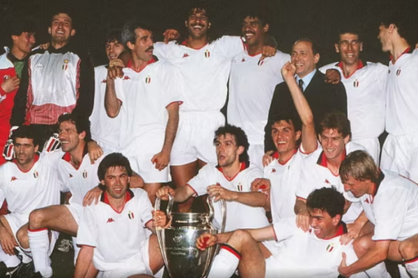 20 shkurt 1986, Krishtlindja e milanistëve… Kështu Berlusconi krijoi Milanin e të pamposhturve