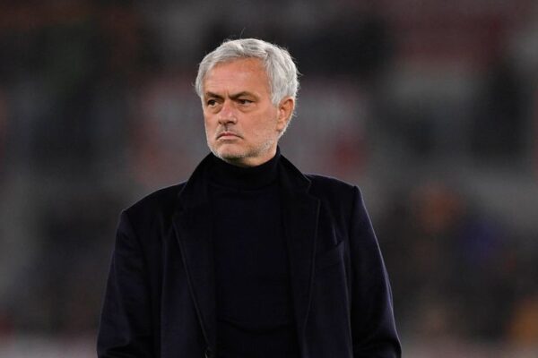 Mourinho para sfidës me Real Mdrid: Mbreti i plagosur është i rrezikshëm!