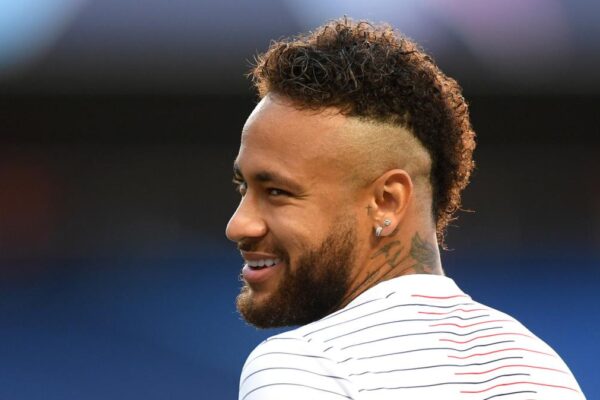 Neymar rikthehet në veprim 2 muaj pas operacionit, tani duhet të bindë Ancelottin