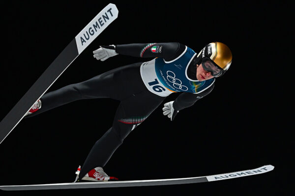 Milano Cortina në RTSH/Kërcim nga trampolina, gjermani Philipp Raimund  fiton medaljen e artë