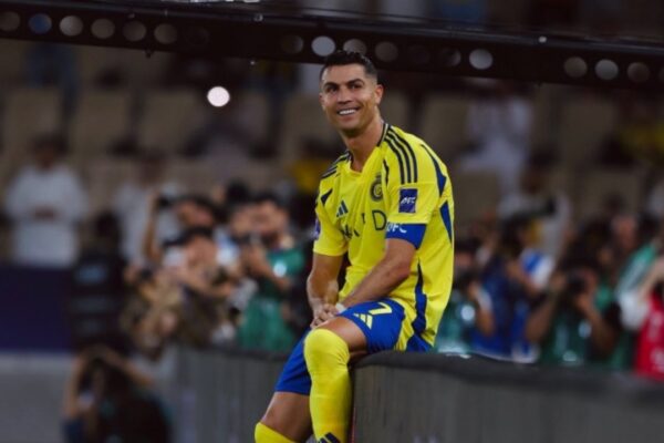 Ronaldo shënon golin 963/VIDEO