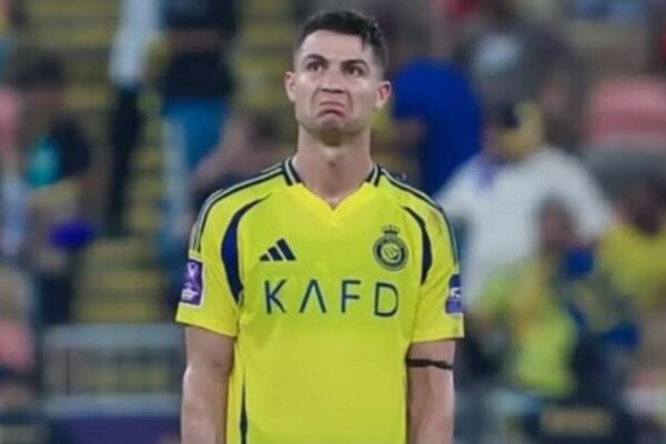 Tronditje nga Arabia Saudite: Ronaldo i pakënaqur, refuzon të luajë për Al-Nassr