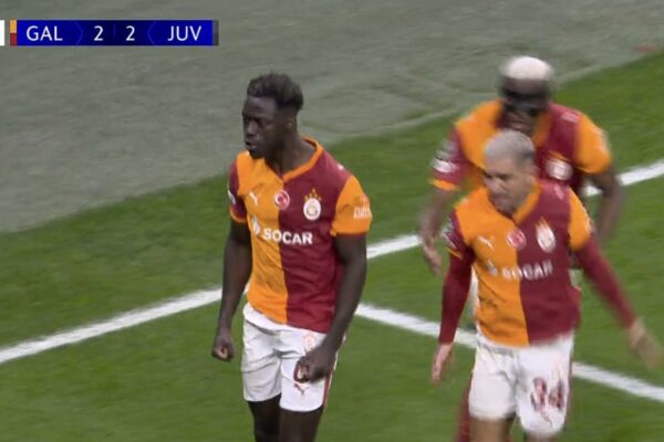Spektakël në Stamboll, vjen përmbysja e madhe e Galatasaray-it. Ish-sulmuesi i Serie A dhe ylli kolumbian ndëshkojnë Juventusin (video)