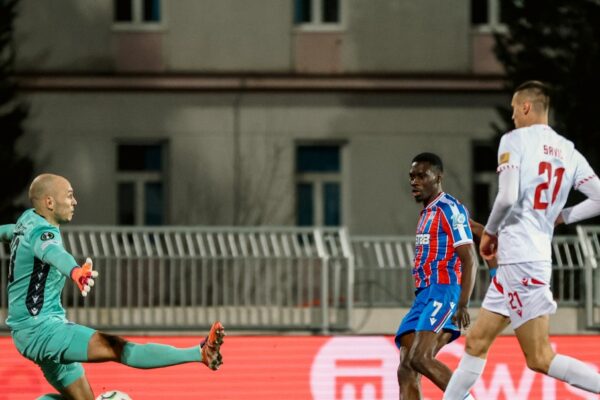 Conference League, 45′ e para: Dominojnë ekipet udhëtuese, mungon goli vetëm në një sfidë