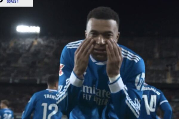 Real Madrid vuan, por bën detyrën ndaj Valencia-s dhe nuk i ndahet Barcelonës (video)