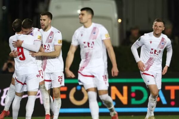 Conference League: Crystal Palace ngec në Bosnje, AZ Alkmaar befasohet në Armeni. Lech Poznan me fitore të madhe