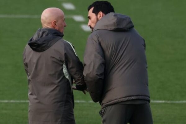 Situatë e tensionuar te Real Madrid, njëri nga lojtarët kryesor dhe trajneri nuk flasin mes tyre (video)