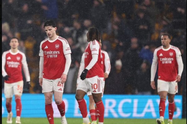 E PABESUESHME! Arsenal nuk fiton dot as ndaj vendit të fundit dhe shkatërron fatin e sezonit me duart e veta (video)