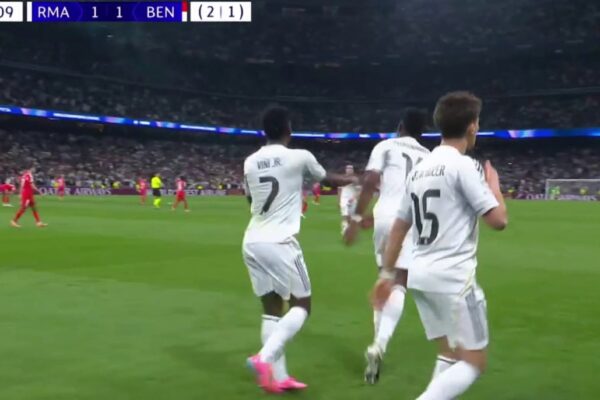CHAMPIONS LEAGUE LIVE: Dy gola të shpejtë në “Bernabeu”. Festa e Benfica-s zgjat shumë pak (video)