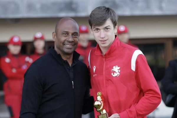 Ka një tjetër Kvaratskhelia në Gjeorgji, është vëllai Tornike dhe luan për… Interin