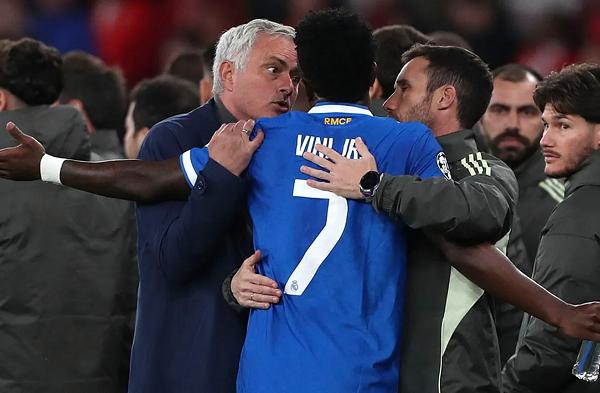 Prestianni i përgjigjet Vinicius, Mbappé kërkon sanksione. Mourinho: Pse ndodh gjithmonë kjo me Vinin?