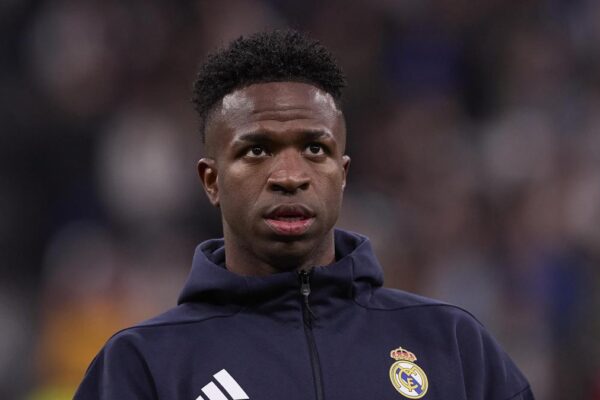 Flamengo ëndërron rikthimin e Vinicius: Më 2027 nuk do të paguajmë asgjë te Reali