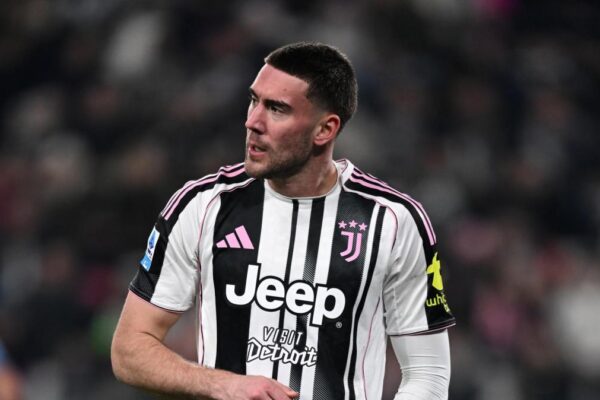 Te Juventus ende shpresojnë për të, por Vlahovic ka dy destinacione në tavolinë