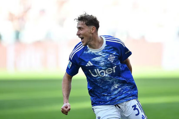 Vojvoda-Caqueret, Como shtang Juven në “Allianz Stadium”