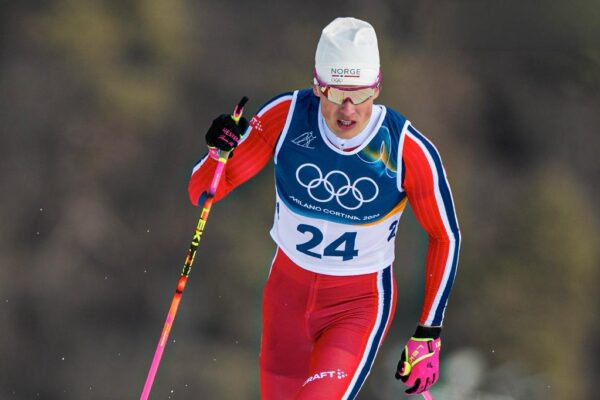 Milano-Cortina 2026 në RTSH/ Ski nordik 10km stil i lirë, Johannes Høsflot Klæbo i mbinatyrshëm, merr të artën e tretë!