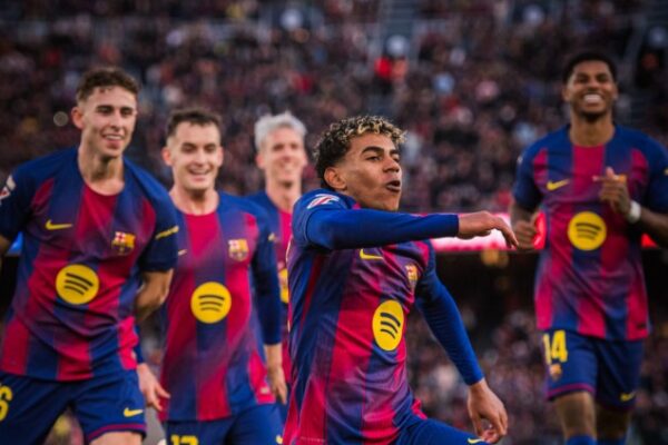 As Manchester City, as PSG…, rekordi i papritur mbahet nga Barcelona e Flick