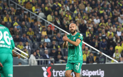 Ajeti “abonohet” me golin, mbrojtësi shqiptar shënon sërish në Turqi