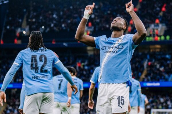 FA CUP: Man. City nuk fal në shtëpi, Guehi e bën “sefte”. Burnley befasohet në shtëpi nga ekipi i Kategorisë së Dytë