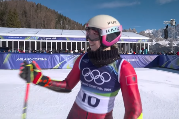 Milano Cortina në RTSH/ Paraqitje e shkëlqyer e Lara Colturit në lëshimin e parë, skiatorja kuqezi kualifikohet për në finalen e slalomit gjigant