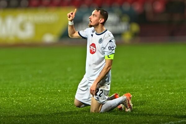 Dinamo ndalet nga Flamurtari