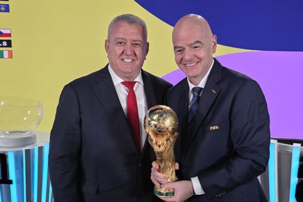 Infantino mbush një dekadë si president i FIFA-s, mesazhi i Armand Dukës për mbështetjen ndaj Shqipërisë