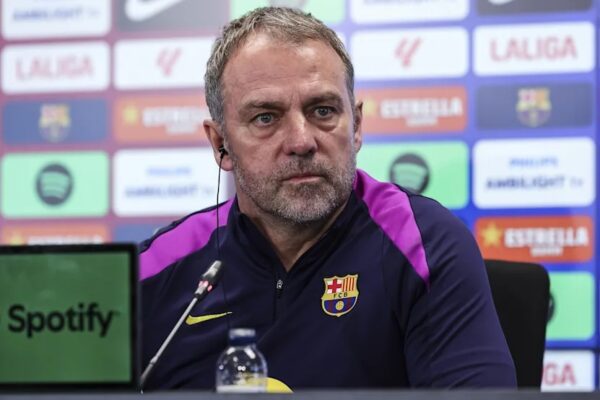 Barcelona humb kreun, Flick durimin, trajneri gjerman ndërpret në mes intervistën