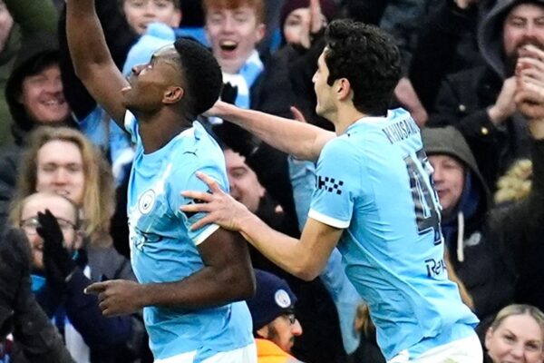 Guehi: Ardhja te City një ëndërr, me Pep po përmirësohem, mund të arrijmë objektivat sezonale