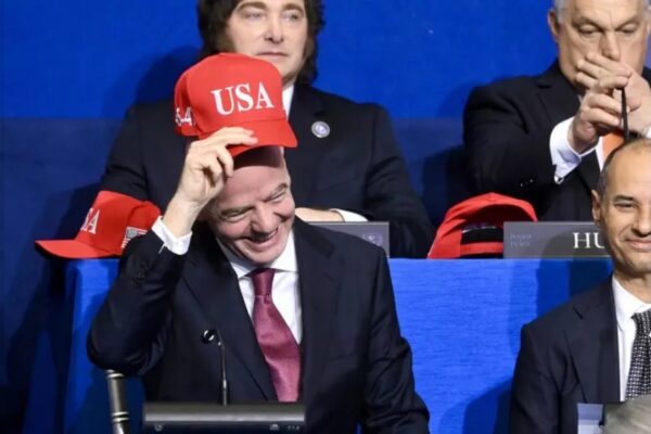 FIFA akord me “Board of Peace”, Infantino: Ofrojmë 75 mln $, nuk duhet të ndërtojmë vetëm shtëpi, por edhe fusha!