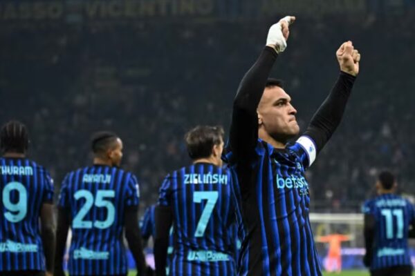 Inter projekton dy goditjet e para për sezonin e ri, një mbrojtës dhe një mesfushor nga “rivalët”