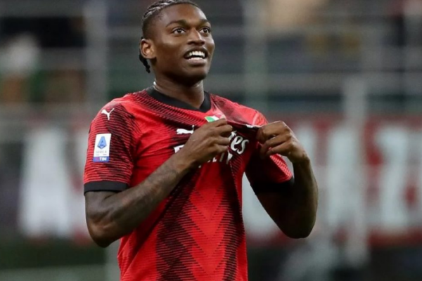 ‘Çmendet’ gjiganti anglez, ofron 100 milionë euro për Rafael Leaon