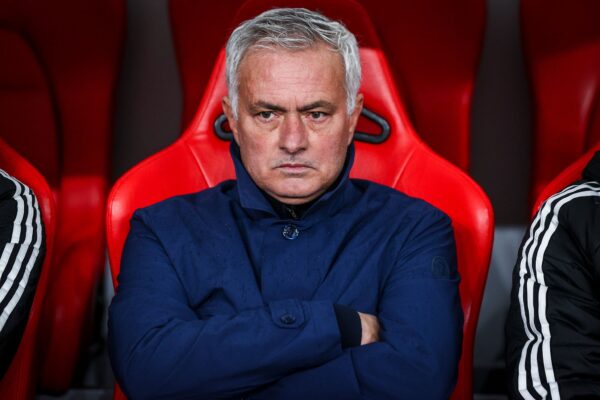 Jose Mourinho pritet të bëhet trajner i Portugalisë