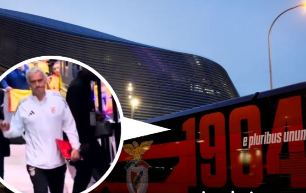 Jose Mourinho nuk u fut fare në stadium, ndeshjen e shikoi në autobus