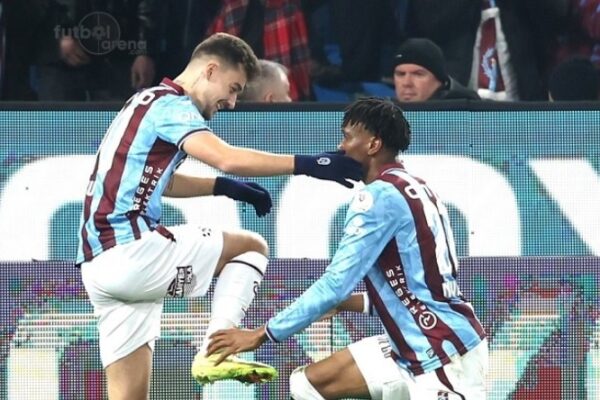 Ernest Muçiiiiiii është i jashtëzakonshëm këtë sezon, supergol ndaj Fenerbahce. Një pjesë e parë spektakolare (video)