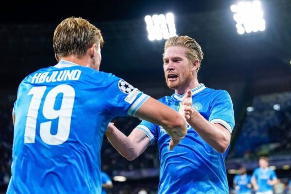 Ka luajtur për 12 vite te Napoli dhe kërkon të rikthehet për të luajtur falas: Ata bënë zgjedhje të tjera