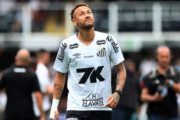 Neymar mendon për të ardhmen: Në dhjetor mund ta mbyll me futbollin e luajtur!