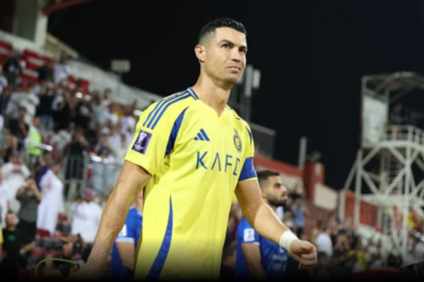 Trazirë në Arabi: Ronaldo fiton 585 000 euro në ditë, por bojkoton ndeshjen e dytë radhazi tek Al Nassri