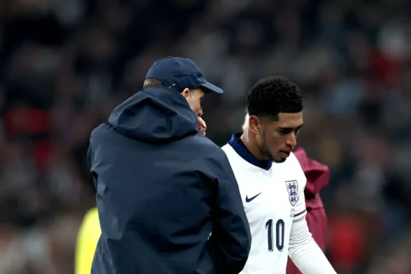 Tuchel mesazh Bellingham: Rikuperimi i tij është një garë me kohën, nuk e di nëse do të jetë në Botëror