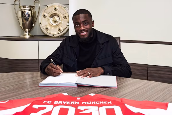 Upamecano mbetet te Bayerni