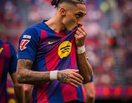 Barcelona fiton bindshëm kundër Sevillas-Vazhdon kryesimin në La Liga