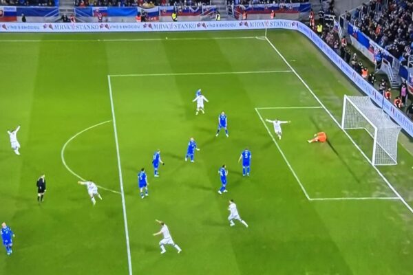 GOOOOOOOOOOOOOOOL – Kosova barazon rezultatin, Veldin Hoxha shënon super gol, dridhet Bratisllava