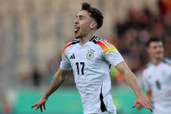 “Nëse kualifikohemi në Botëror, Brajan Gruda do luajë me ne”, drejtori shqiptar jep LAJMIN E MADH