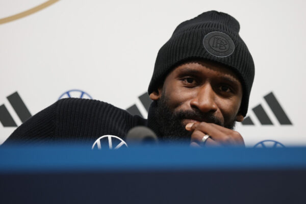 Juventus synon transferimin me koston zero të mbrojtësit të Real Madrid, trajneri Spalletti e ka stërvitur te Roma