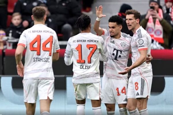 Bayern nuk humbet kurrë, mbetet me 9 lojtarë dhe barazon me Leverkusen