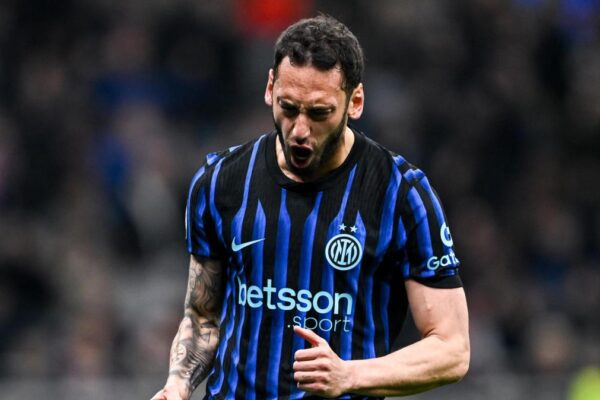 Calhanoglu: Pas Milanit mora oferta nga Barça dhe Juventusi, por Inzaghi…