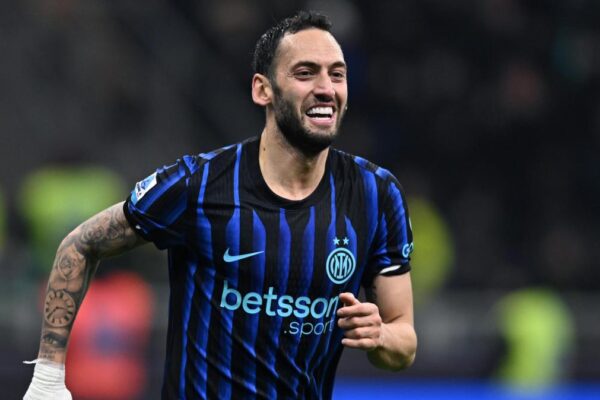 Calhanoglu: Nga tani deri në fund të gjitha fitoret do të jenë të rëndësishme, gati për derbin