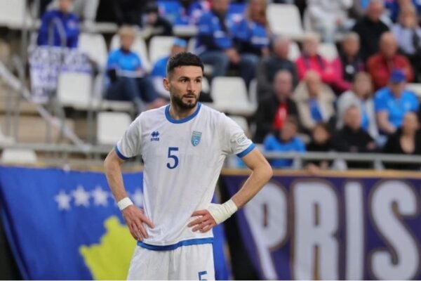 Nuk vlejnë kartonat për Lumbardh Dellovën, do të luaj ndaj Turqisë