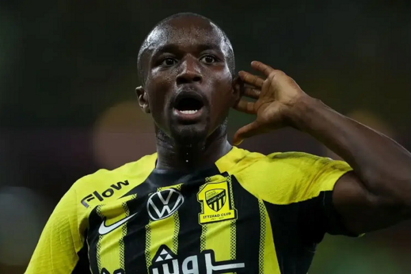 Interi nuk heq dorë nga Diaby, ja si Salah mund t’ia hapë rrugën për te zikaltrit