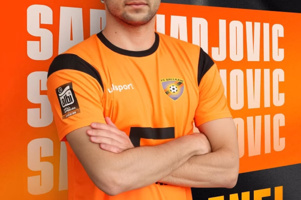 Ballkani forcon mesfushën me një boshnjak